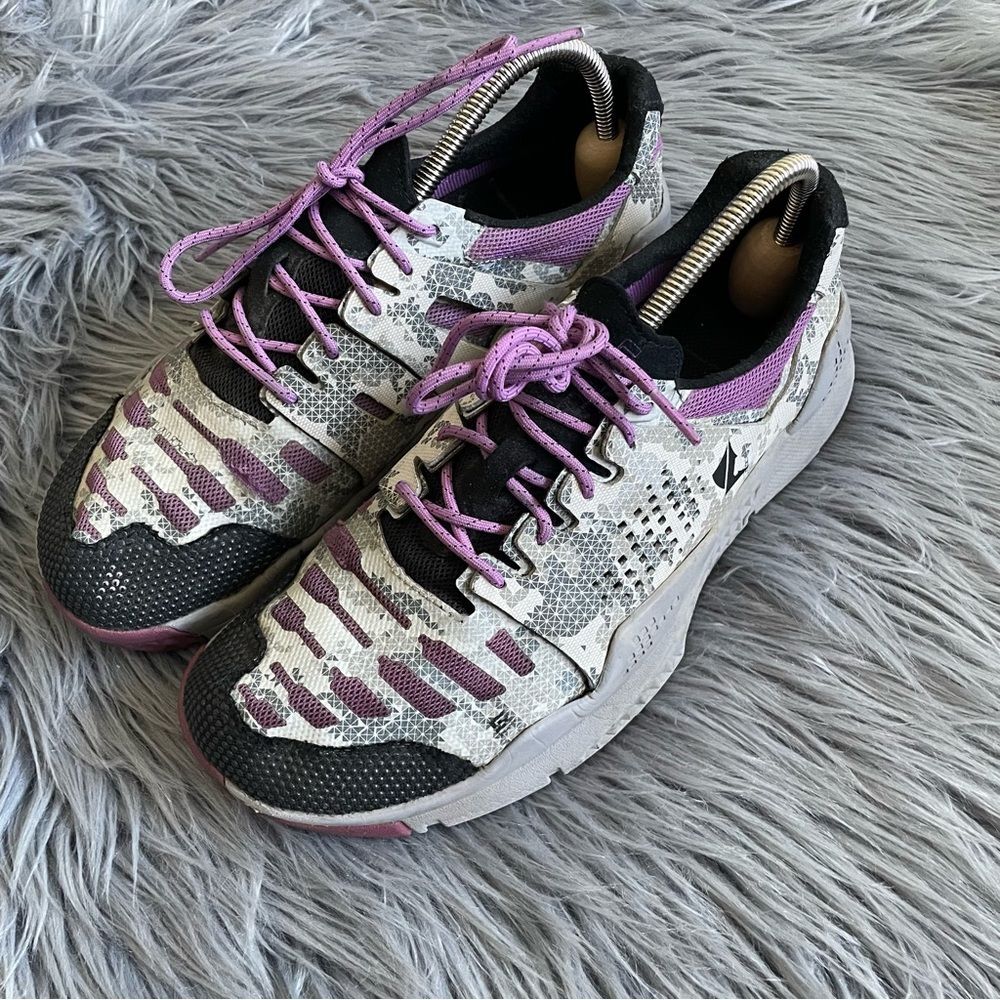 LALO bloodbird training shoe